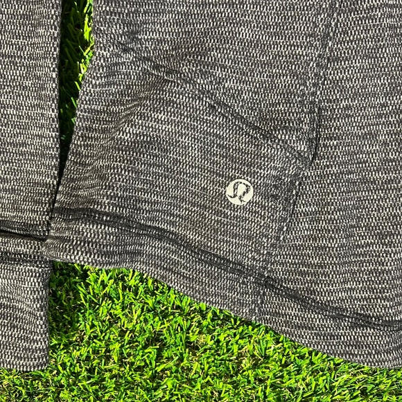 Lululemon Define Jacket Women’s Black Gray Athletic Performance Sz 4 Aprox Gym - Picture 3 of 7